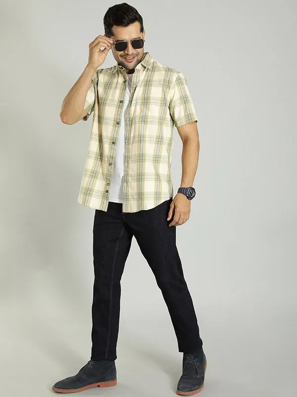 Men Checked Half Sleeve Cotton Shirt