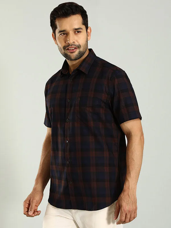 Men Checked Half Sleeve Cotton Shirt