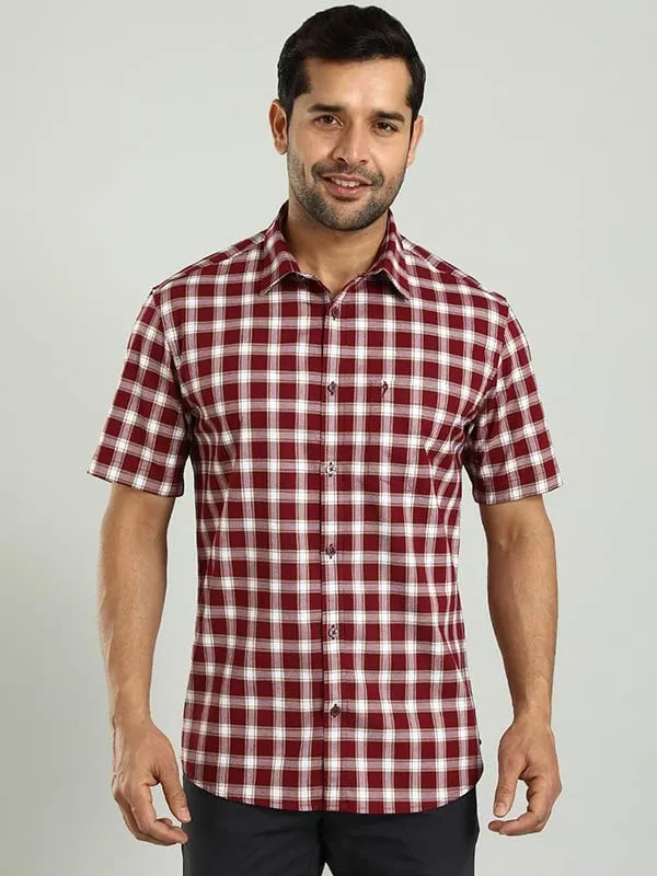 Men Checked Half Sleeve Cotton Shirt