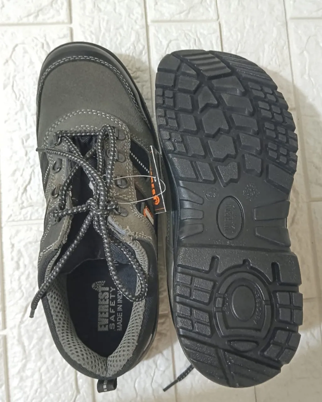 Steel Toe Shoes for Men  - Defective